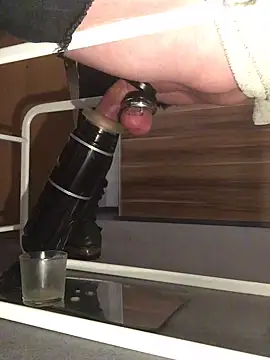 Snapshot of Inseminator69 chatting on December 2024 12:01:02 PM Inseminator69 online show from December 2024 12:01:02 PM