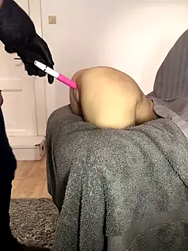 Snapshot of Inseminator69 chatting on December 2025 10:39:01 AM Inseminator69 online show from December 2025 10:39:01 AM