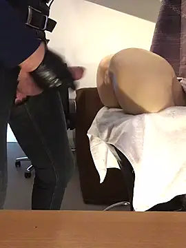 Snapshot of Inseminator69 chatting on March 2025 02:15:02 PM Inseminator69 online show from March 2025 02:15:02 PM