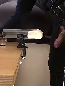 Snapshot of Inseminator69 chatting on February 2025 03:59:02 PM Inseminator69 online show from February 2025 03:59:02 PM