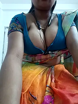 Priya 2222 online show from November 2025 06:07:02 PM