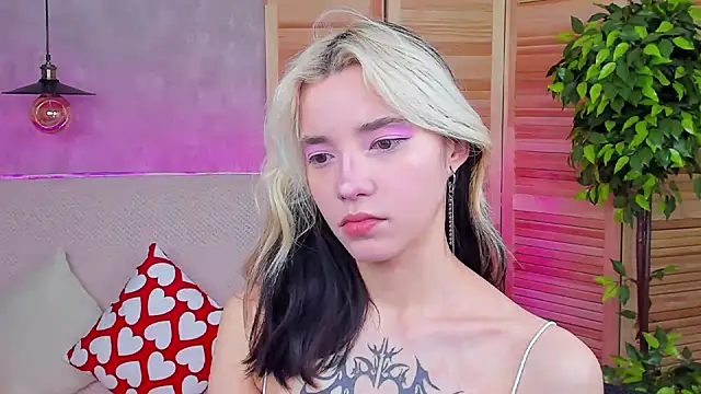 Snapshot of as1an_girlfriend chatting on March 2025 03:25:01 AM as1an girlfriend online show from March 2025 03:25:01 AM