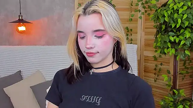 Snapshot of as1an_girlfriend chatting on January 2025 07:43:01 AM as1an girlfriend online show from January 2025 07:43:01 AM