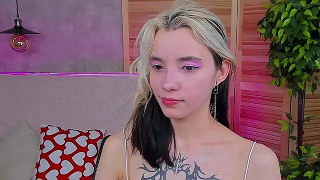 Snapshot of as1an_girlfriend chatting on March 2025 12:39:02 PM as1an girlfriend online show from March 2025 12:39:02 PM