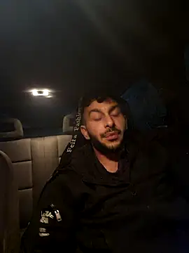 Snapshot of Iulianmarius12 chatting on February 2026 10:20:01 PM Iulianmarius12 online show from February 2026 10:20:01 PM