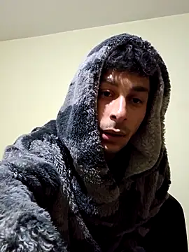 Iulianmarius12 online show from March 2026 08:46:01 PM