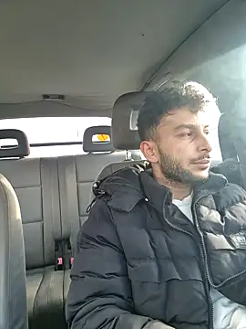 Snapshot of Iulianmarius12 chatting on February 2026 01:02:02 PM Iulianmarius12 online show from February 2026 01:02:02 PM