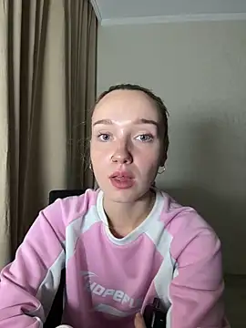 Wild Sophie  online show from September 2025 03:07:01 PM