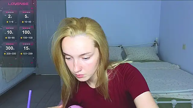 Wild Sophie  online show from October 2025 06:20:02 PM