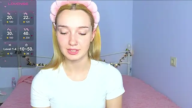 Wild Sophie  online show from September 2025 05:52:02 PM