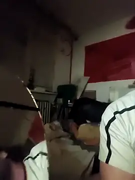 Ozomitro online show from November 2025 07:06:01 PM