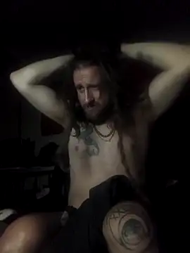 Ozomitro online show from November 2025 09:53:01 PM