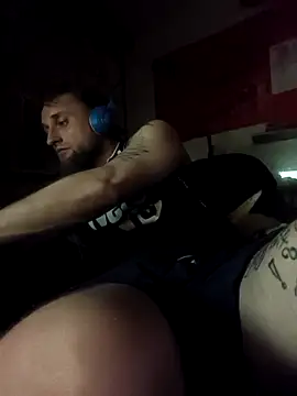 Ozomitro online show from November 2025 05:39:01 PM