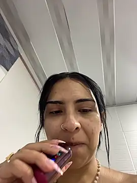 Hilary pinkk online show from November 2025 07:39:02 PM