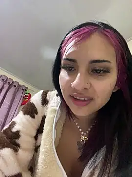 Hilary pinkk online show from February 2025 02:23:02 AM