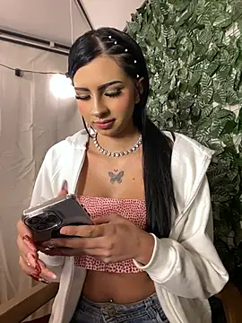 Hilary pinkk online show from April 2026 01:12:02 AM