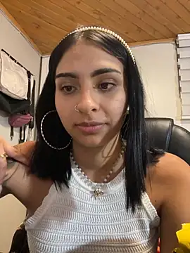 Hilary pinkk online show from October 2025 02:19:01 AM