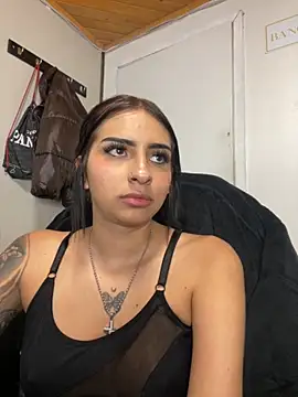 Hilary pinkk online show from November 2025 06:06:02 AM