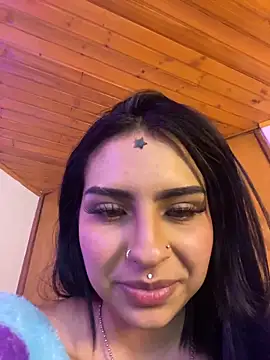 Hilary pinkk online show from March 2026 03:19:01 AM