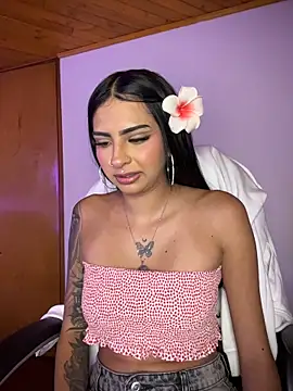 Hilary pinkk online show from March 2026 02:13:01 AM