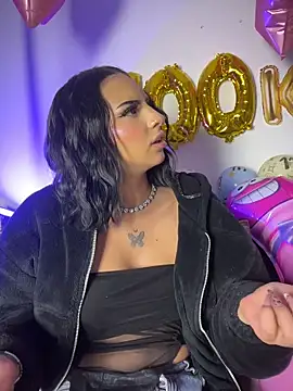 Hilary pinkk online show from May 2026 04:40:01 AM