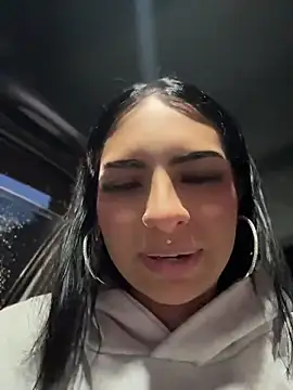 Hilary pinkk online show from April 2026 11:20:02 PM