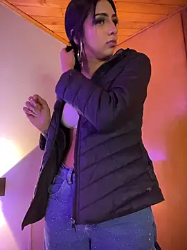 Hilary pinkk online show from April 2026 02:02:01 AM