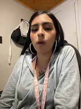 Hilary pinkk online show from October 2025 01:59:01 AM