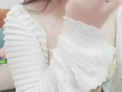 Emale293 online show from January 2025 02:50:01 AM