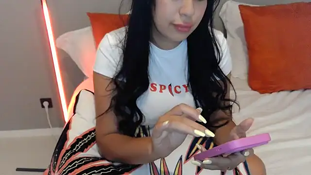 queen-chamss online show from July 2026 06:30:02 PM