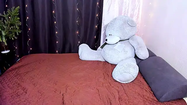 Ashley Rous online show from January 2025 02:58:02 AM