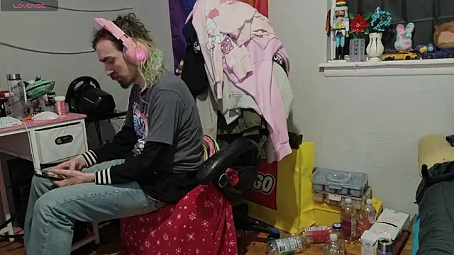 tallnerdyguy online show from February 2026 03:47:01 AM