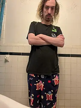 tallnerdyguy online show from May 2026 09:23:02 PM