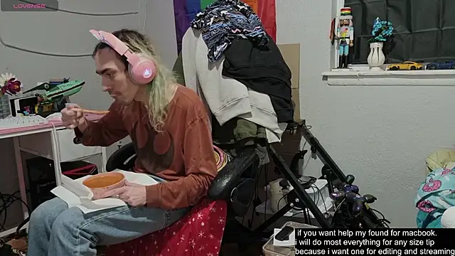 tallnerdyguy online show from December 2025 04:13:02 AM