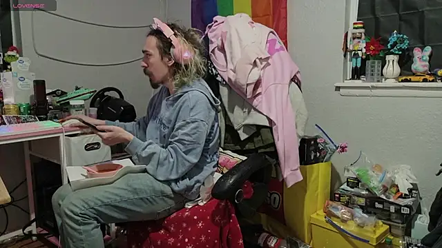 tallnerdyguy online show from March 2026 02:33:01 AM