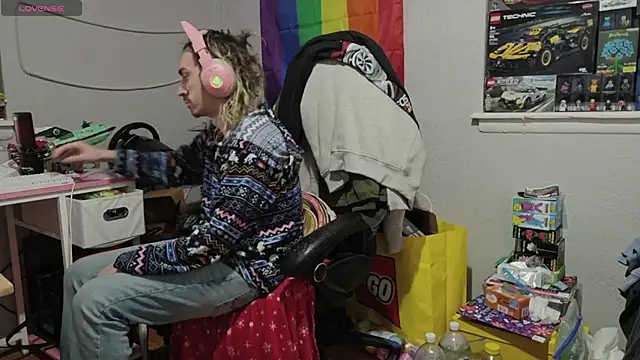 tallnerdyguy online show from April 2026 03:29:02 AM