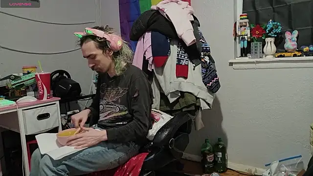 tallnerdyguy online show from February 2026 02:40:02 AM