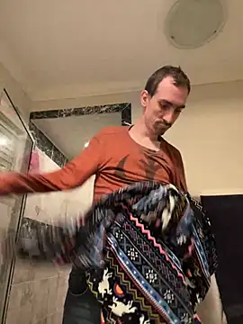 tallnerdyguy online show from June 2026 03:23:02 AM