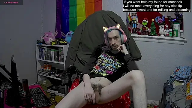 Snapshot of tallnerdyguy chatting on February 2025 05:26:01 AM tallnerdyguy online show from February 2025 05:26:01 AM