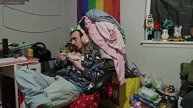 tallnerdyguy online show from March 2026 12:44:02 AM