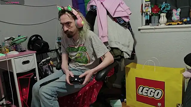 tallnerdyguy online show from February 2026 03:04:02 AM