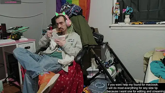 tallnerdyguy online show from November 2025 02:50:03 AM