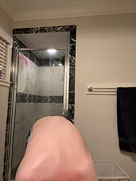 tallnerdyguy online show from July 2026 04:02:01 AM
