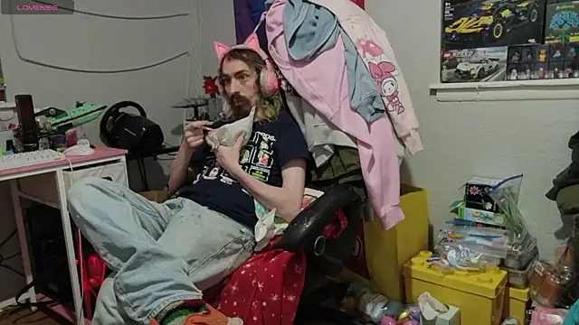 tallnerdyguy online show from April 2026 03:41:01 AM