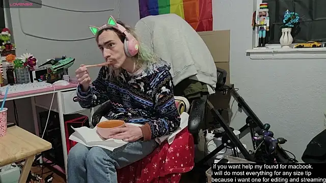 tallnerdyguy online show from December 2025 04:02:02 AM