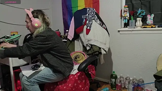 tallnerdyguy online show from January 2026 03:35:02 AM