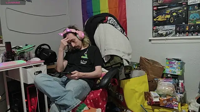 tallnerdyguy online show from May 2026 02:13:02 AM