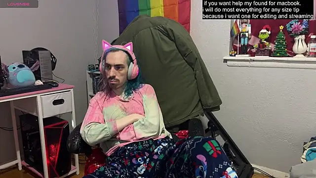 Snapshot of tallnerdyguy chatting on March 2025 02:11:02 AM tallnerdyguy online show from March 2025 02:11:02 AM