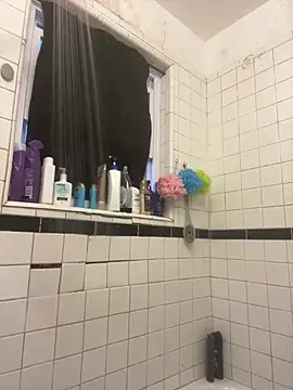 tallnerdyguy online show from March 2026 11:45:01 PM