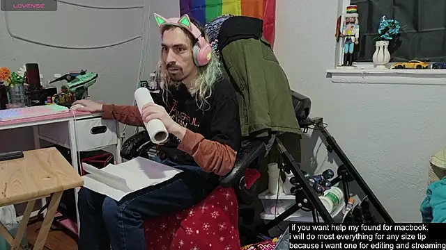 tallnerdyguy online show from November 2025 03:10:01 AM